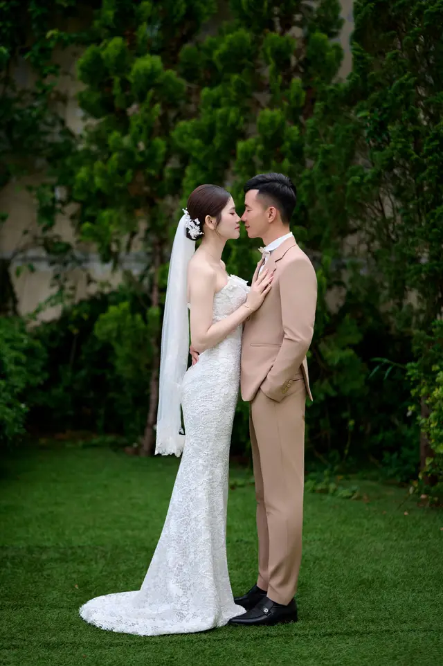 Ảnh cổng Bích Ngọc & Vân Bảo — ảnh 2