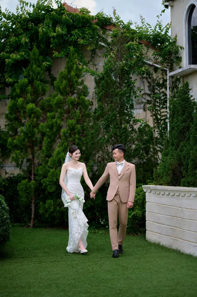 Ảnh cổng Bích Ngọc & Vân Bảo — ảnh 3
