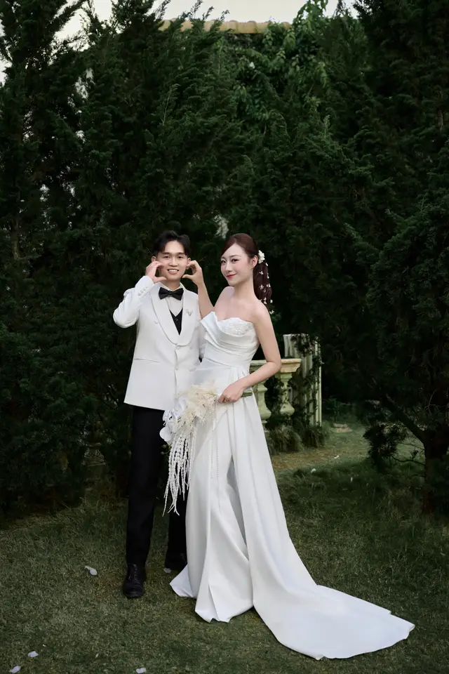 Ảnh cổng Hoàng Kim & Hồng Hạnh — ảnh 4