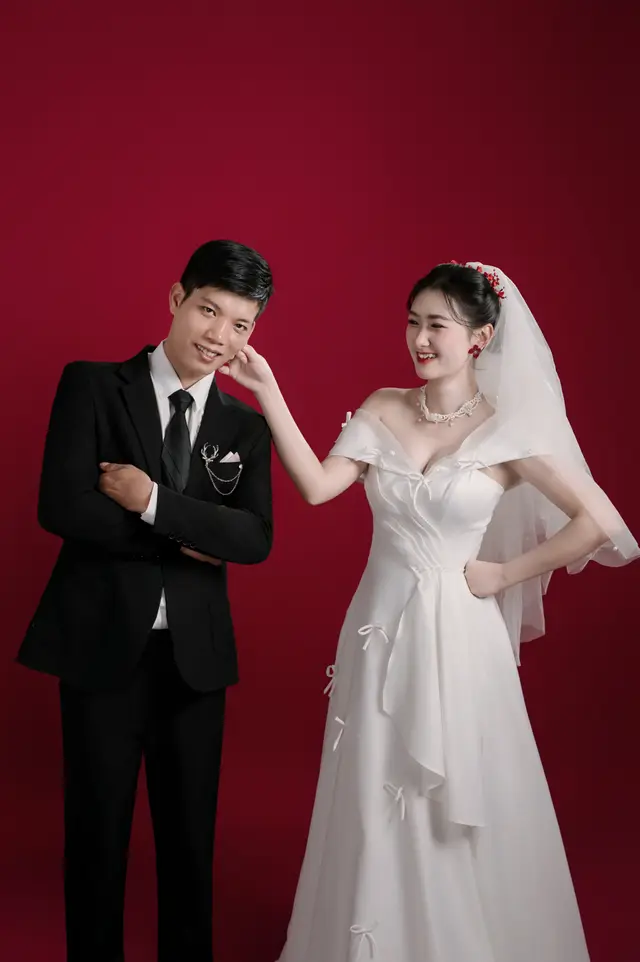 Ảnh cổng Hữu Hậu & Minh Ngọc — ảnh 3