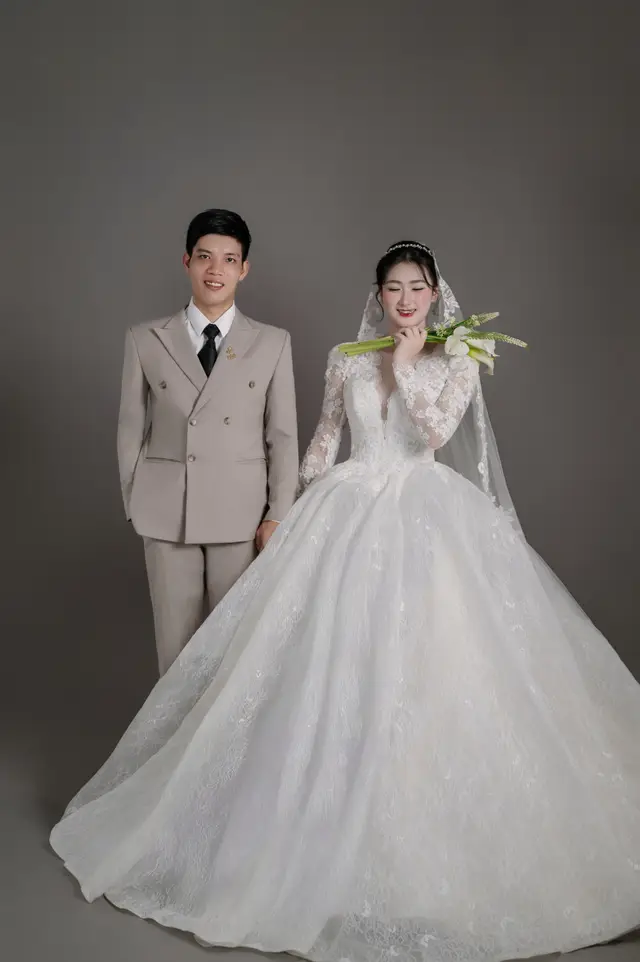 Ảnh cổng Hữu Hậu & Minh Ngọc — ảnh 4