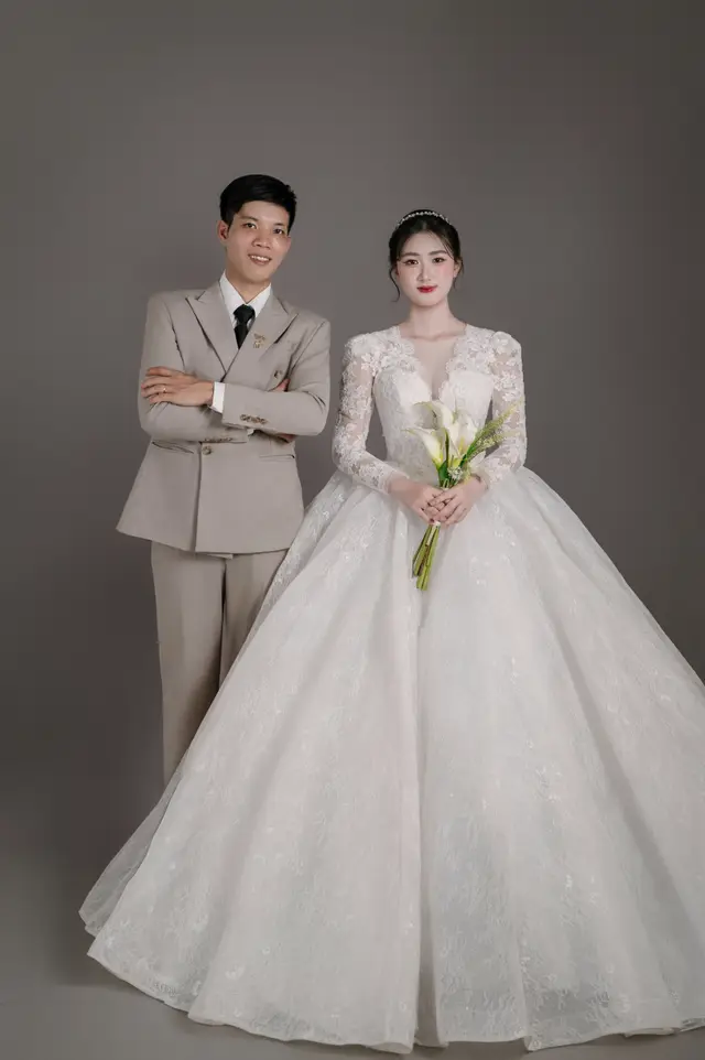 Ảnh cổng Hữu Hậu & Minh Ngọc — ảnh 6