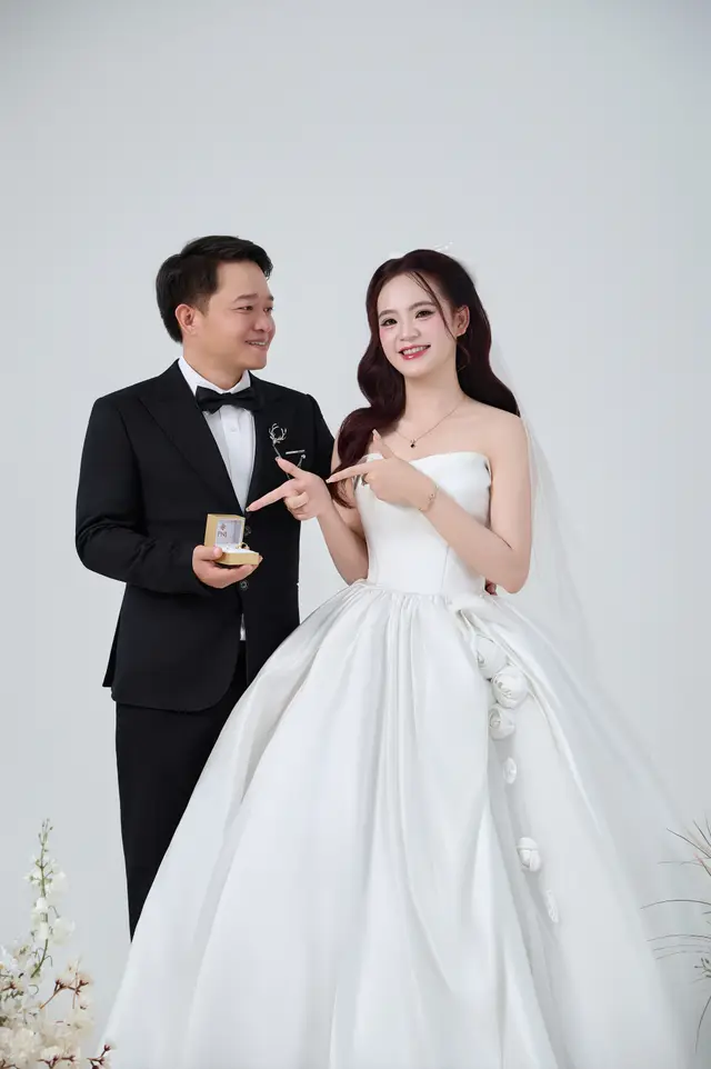 Ảnh cổng Huyền Trinh & Minh Tuấn — ảnh 4