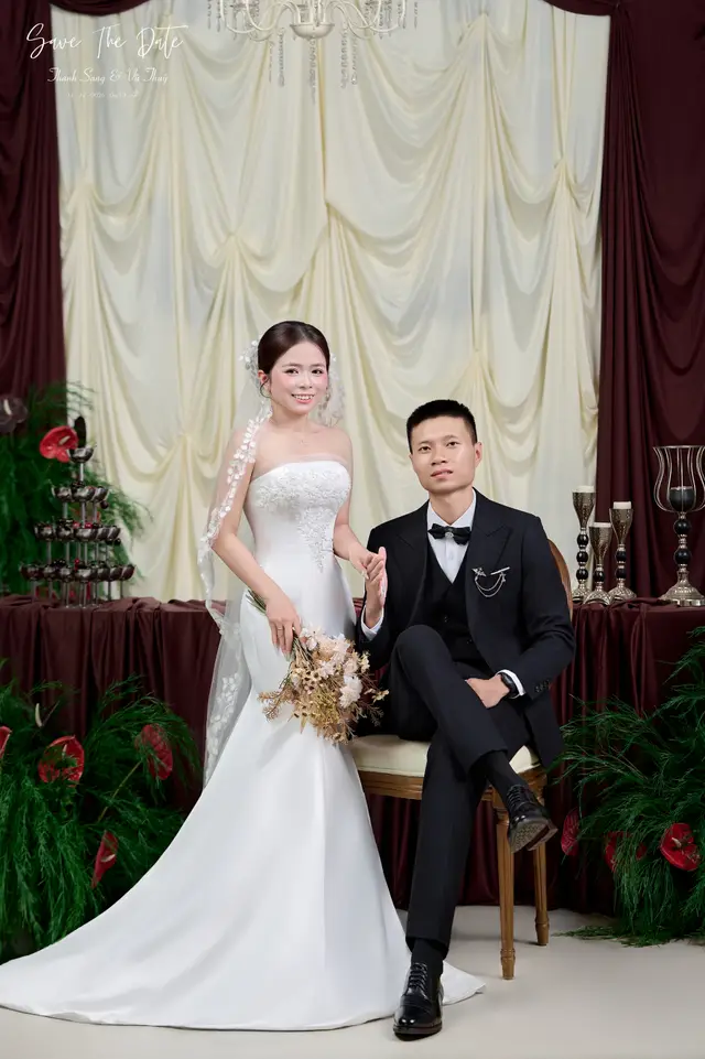 Ảnh cổng Thanh Sang & Vũ Thuỷ — ảnh 4