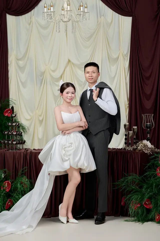 Ảnh cổng Thanh Sang & Vũ Thuỷ — ảnh 6