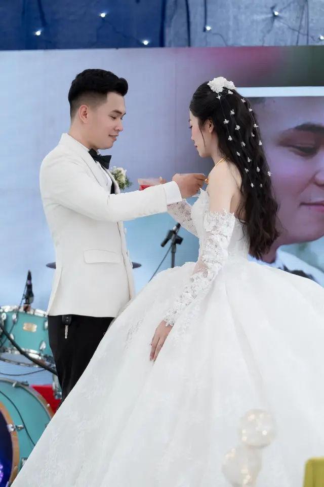 Lễ Đính Hôn Ánh Nguyệt & Văn Công — ảnh 23