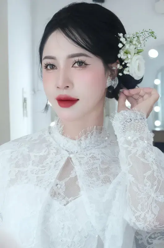 Makeup cô dâu — LƯU NGÂN BRIDAL Pleiku